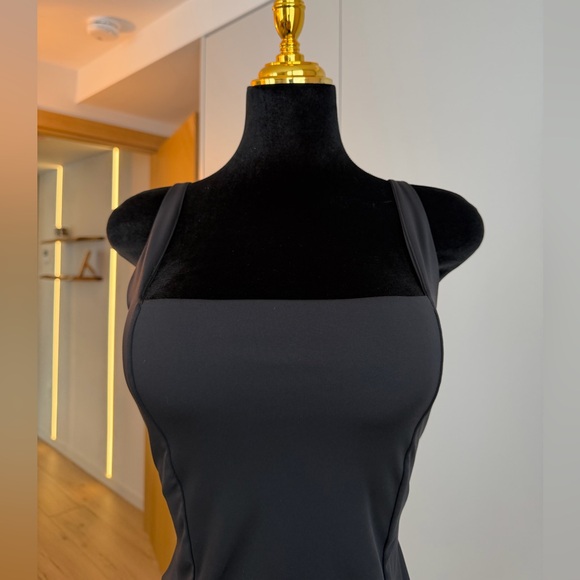 Black Open Tie-Back Bodysuit - Picture 2 of 4